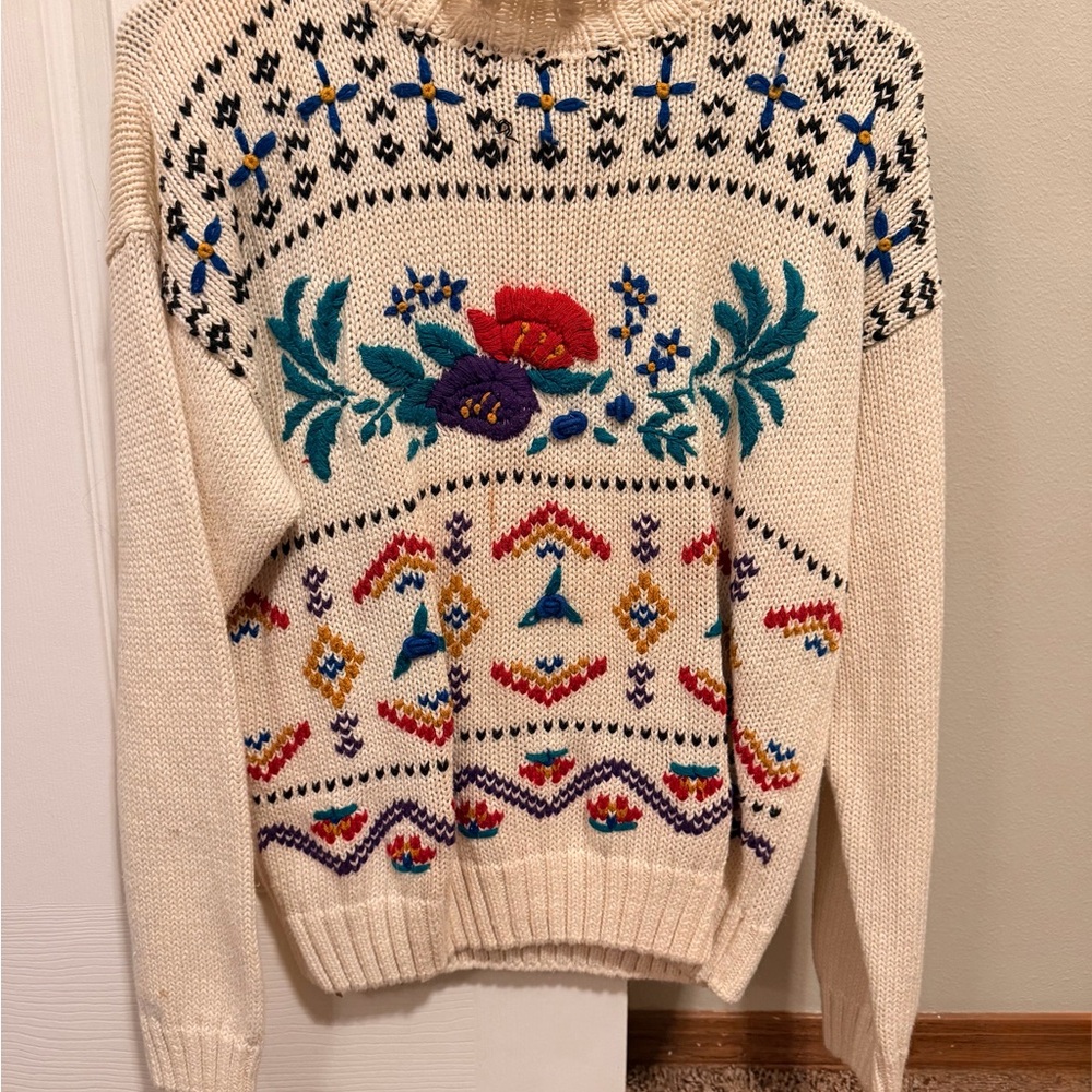Victoria Jones Woman Cream Multicolor Knit Sweater